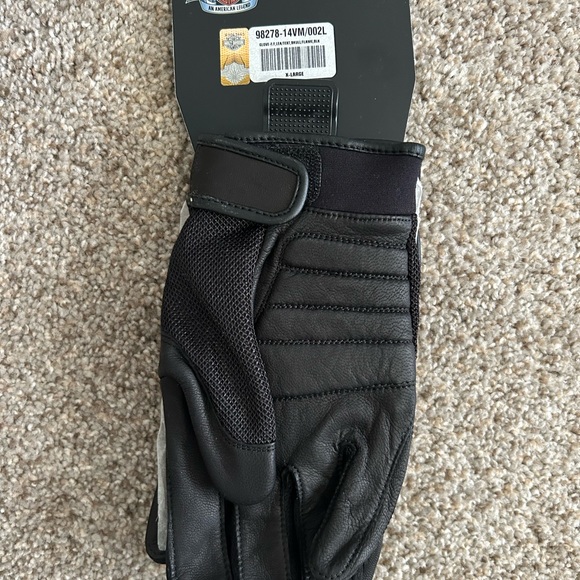 NWT Harley-Davidson Black Riding Gloves - Picture 2 of 2